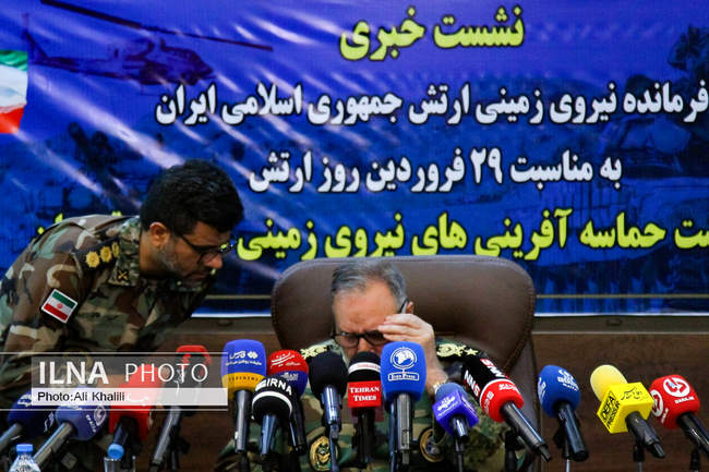 نشست خبری فرمانده نزاجا به مناسبت روز ارتش