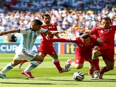 داور اسپانیایی دیدار ایران و بوسنی را سوت می زند