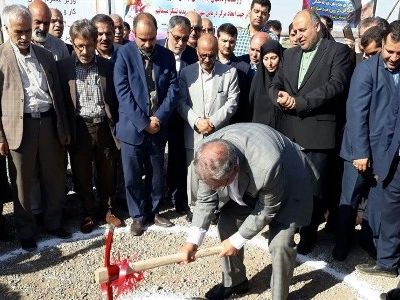 کلنگ احداث درمانگاه تامین اجتماعی در زرندیه زده شد