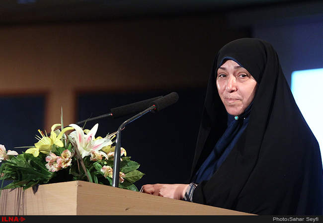 افتتاح نخستین نمایشگاه پوشاک مدارس