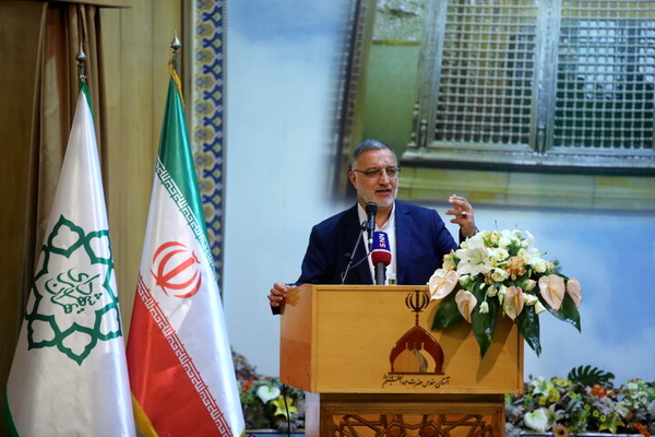 تمام تلاش‌مان را برای حل مشکل آتش‌نشانان به‌کار می‌گیریم