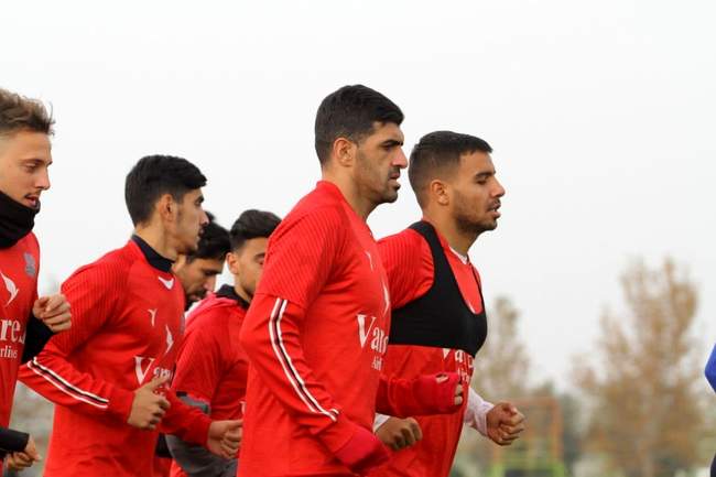 تمرین تیم نساجی مازندران در ورزشگاه کارگران تهران