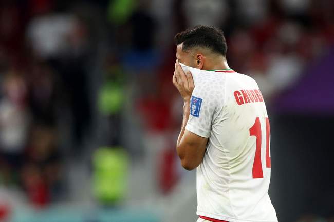 تصاویر وداع بغض آلود ملی پوشان با جام جهانی 2022