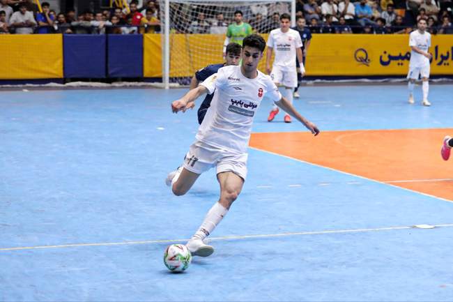 گزارش تصویری دیدار گیتی پسند و گهرزمین سیرجان