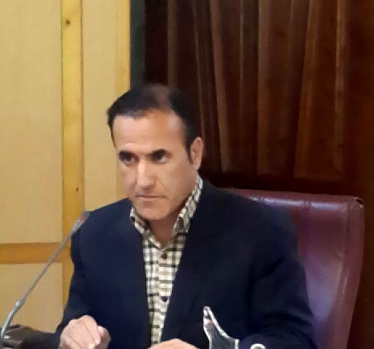 اصولگرایان تحت هیچ شرایطی به اجماع نمی‌رسند/ می‌خواهند با چند کاندیدا در مناظره علیه روحانی باشند