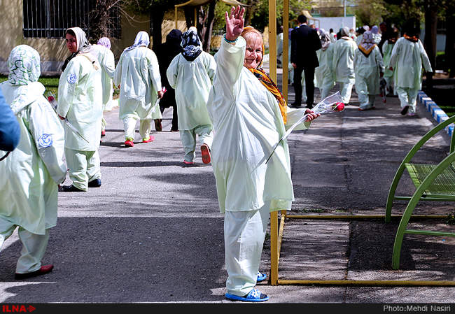 دیدار رئیس جمهور از خانه سالمندان و معلولین مجتمع قدس