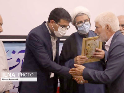 ۴۳ آزاده سرافراز در آبیک تجلیل شدند