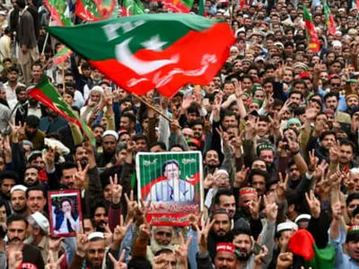 انتقاد آمریکا و انگلیس، از احکام دادگاه نظامی پاکستان برای حامیان عمران خان