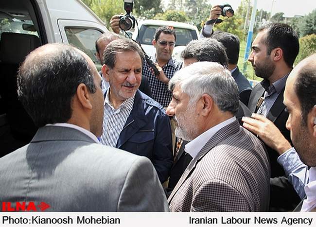 بازدید معاون اول رئیس جمهور و مسئولان از سد لار و تصفیه خانه شرق تهرا�