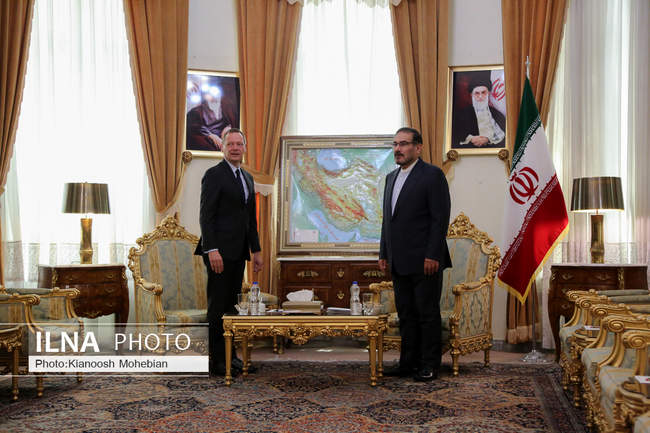 دیدار مشاور دیپلماتیک رئیس جمهور فرانسه با علی شمخانی