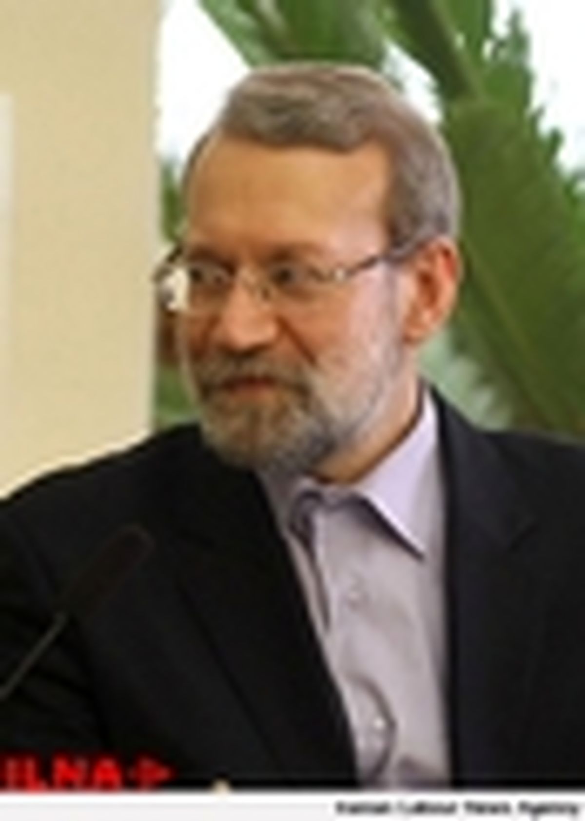 لاریجانی از نمایشگاه صنعت چای دیدن کرد