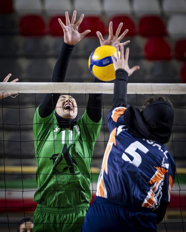 گزارش تصویری دیدار والیبال بانوان شهر آرکا و مهرگان شیراز