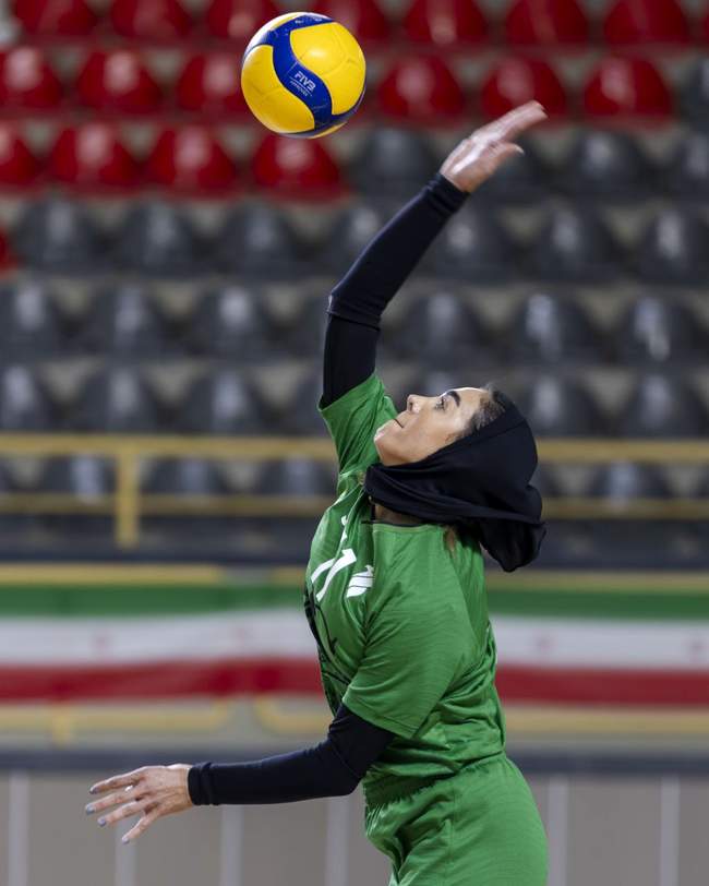 گزارش تصویری دیدار والیبال بانوان شهر آرکا و مهرگان شیراز