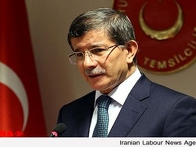 داوداغلو اعمال فشار به نمایندگان پارلمان را تکذیب کرد