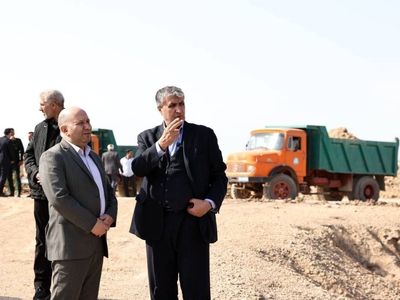 بازدید رئیس سازمان انرژی اتمی از روند احداث نیروگاه اتمی ۳۰۰ مگاواتی کارون