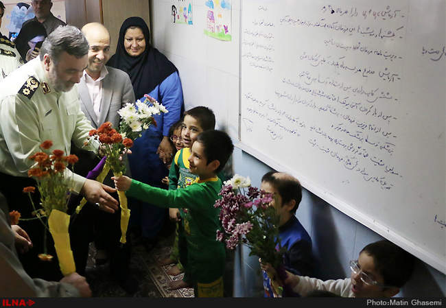 بازدید سردار حسین اشتری از شیرخوارگاه آمنه