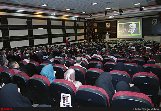 همایش" اصلاحات و اعتدال" با حضور محمدرضا عارف
