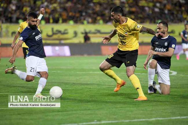 توقف تیم فوتبال سپاهان اصفهان مقابل ملوان بندر انزلی