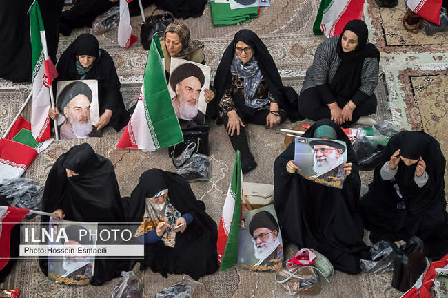 مراسم بزرگداشت 12 بهمن در حرم امام خمینی (س) 