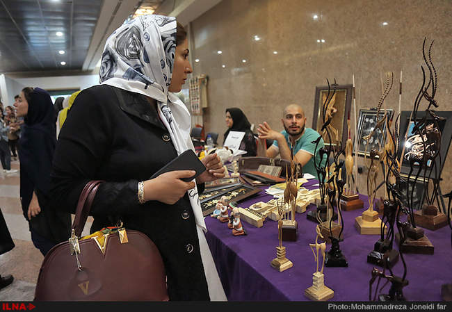 حال و هوای رمضان در برج میلاد