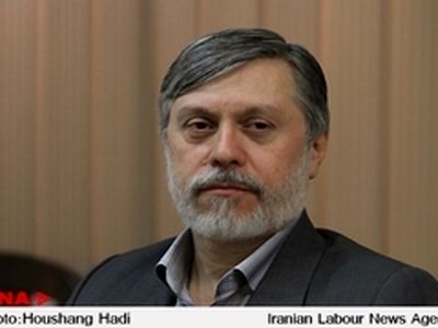 باید با حرکت انقلابی و جهادی ریشه ارتشاء را در شهرداری بخشکانیم