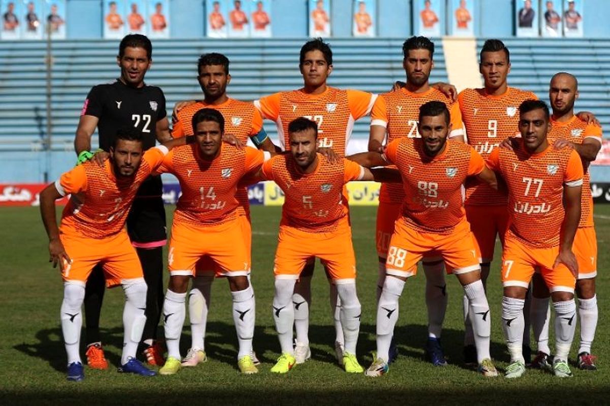 شانس پیروزی عجیب بادران برابر پرسپولیس
