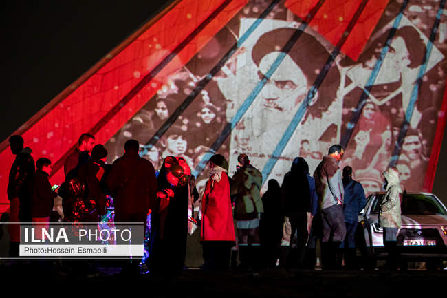 نور افشانی در شب سالگرد انقلاب