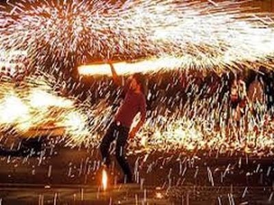 دستگیری ۲۵ نفر از مخلان نظم و امنیت و کشف ۱۰۳ هزار عدد مواد محترقه