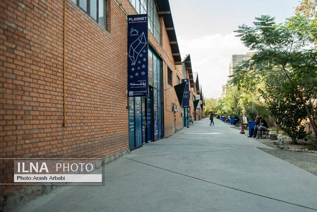 بازدید معاون توسعه کارآفرینی و اشتغال وزارت کار از کارخانه نوآوران آ