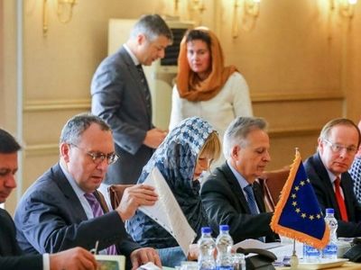 Iran, EU hold talk on Iran's deal