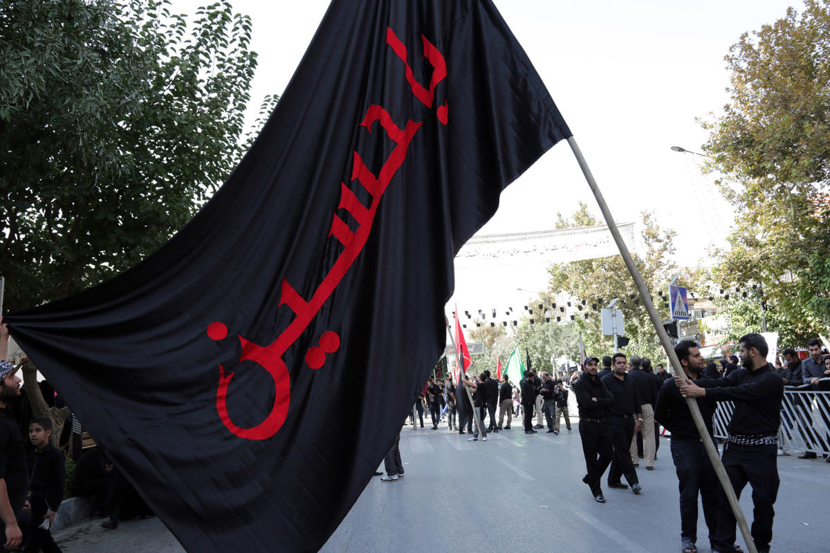 ایران اسلامی سیاهپوش عزای اباعبدالله الحسین(ع)/ برپایی آیین‌های سوگواری در سراسر کشور