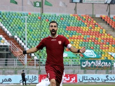 قاسمی نژاد: قسمت نبود به استقلال بروم/ داور پنالتی ما را ندید
