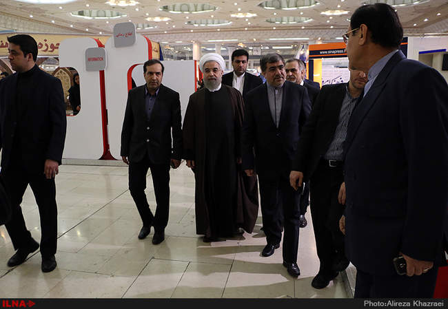 بازدید رییس جمهوری از نمایشگاه مطبوعات 