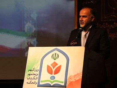 نقش معلمان در شکل دهی ساختار فرهنگی جامعه بی بدیل است