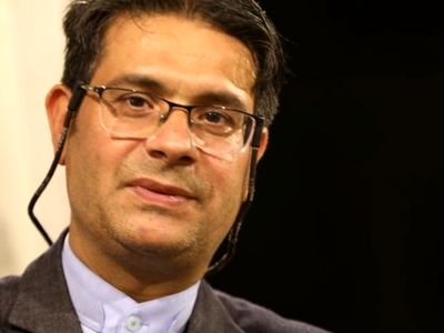 نقش بی‌بدیل کارگران از انقلاب تا جنگ/ نبود امنیت شغلی و حق مشارکت کارگران را ناامید می‌کند