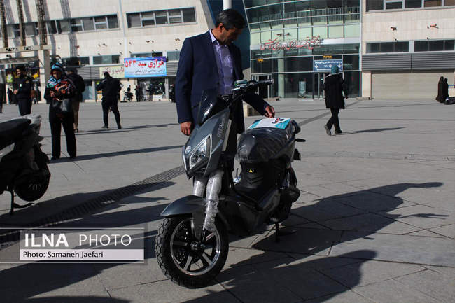 واگذاری ١٠٠ هزار دستگاه موتورسیکلت برقی در مشهد