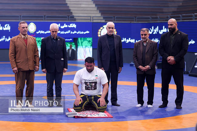 گزارش تصویری از رقابت‌های کشتی تعیین پهلوان سال ۱۴۰۴