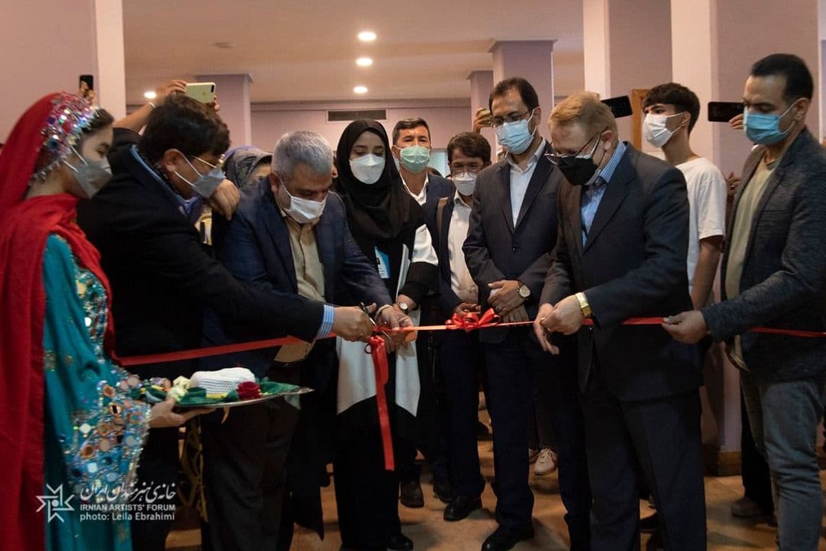 نمایشگاه‌های «هم‌خانه» و «سپیدار» برپا شدند