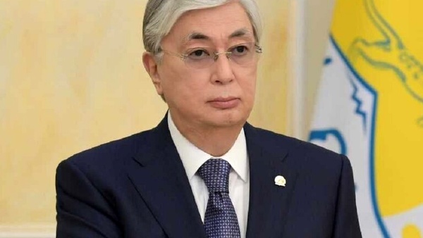 Tokayev takes the oath and officially assumes the post of President of Kazakhstan