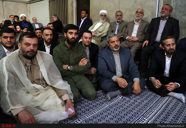 دیدار جمعی از مداحان و ذاکران اهل بیت(ع) با رهبر انقلاب