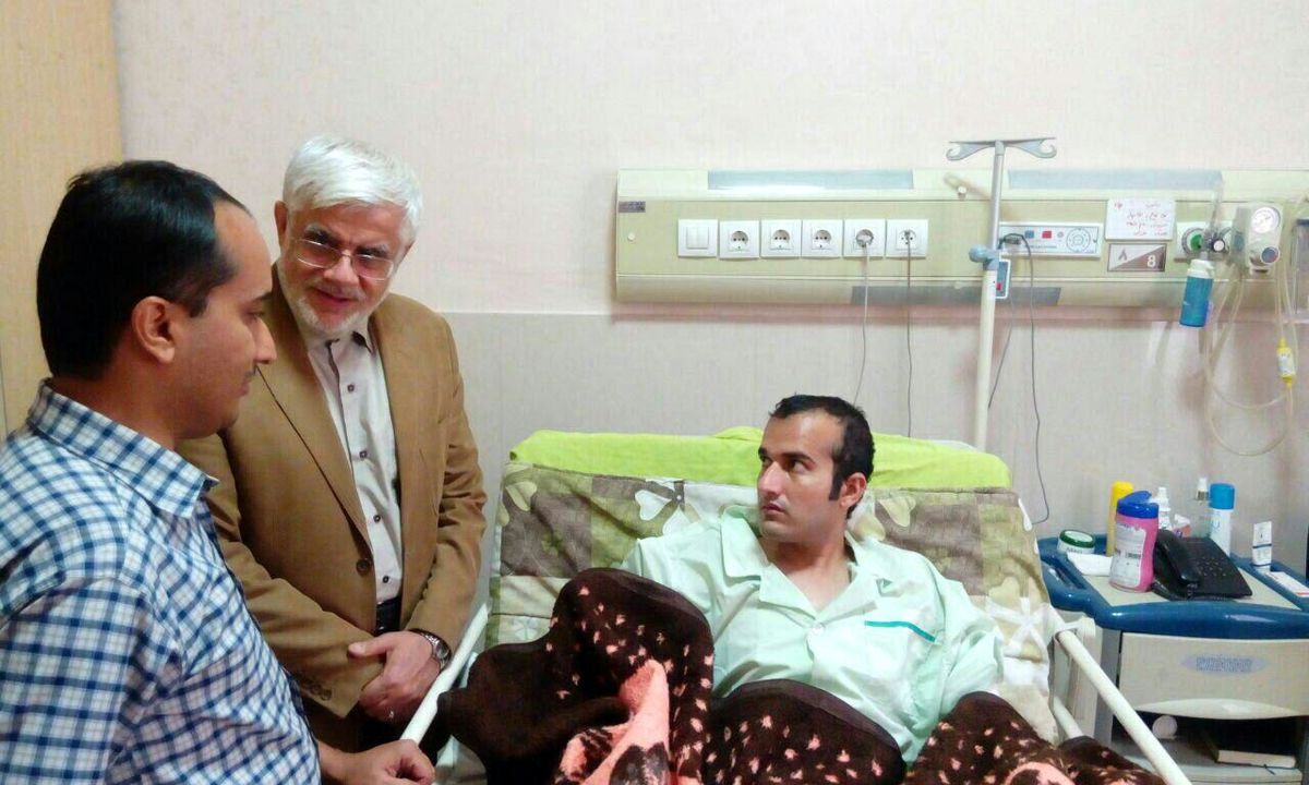عیادت عارف از مجروحان حادثه تروریستی تهران