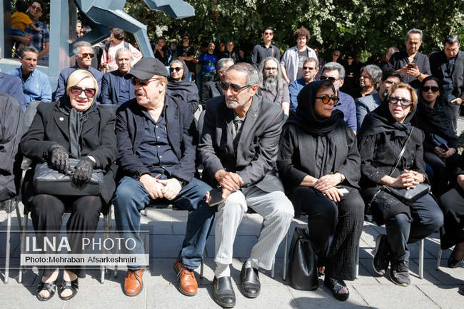 تشییع پیکر زنده‌یاد «احمد پژمان»