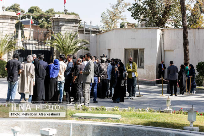 حاشیه جلسه هیات دولت - ۳۰ مهر