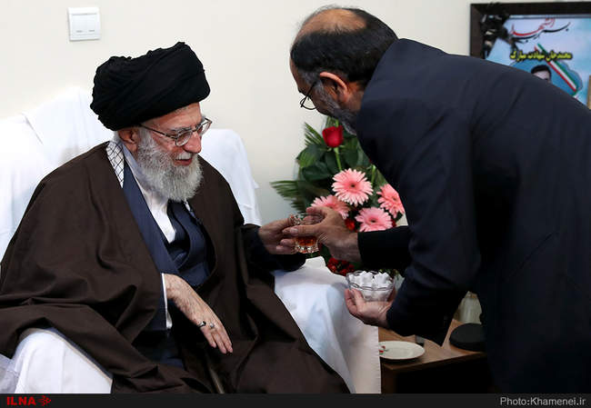 حضور رهبر انقلاب در منزل شهید محمدعلی بایرامی از شهدای ناجا