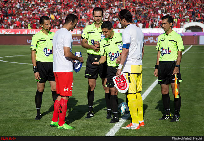 هشتاد و سومین داربی تیم های فوتبال استقلال و پرسپولیس