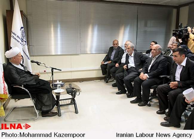 بازدید آیت الله هاشمی رفسنجانی از دستاوردهای علمی دانشگاه امیر کبیر