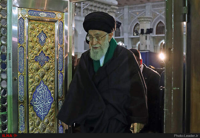 گزارش تصویری حضور رهبر انقلاب در مرقد مطهر امام راحل و گلزار شهدا