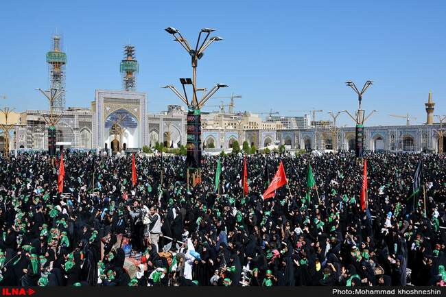 مراسم شیرخوارگان حسینی در حرم مطهر رضوی