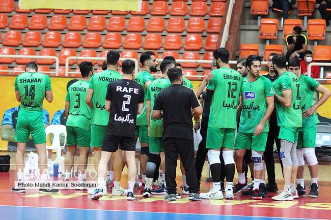 برد تیم والیبال سپاهان برابر  لبنیات هراز آمل