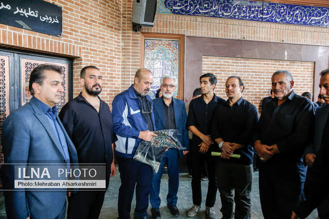 تشییع پیکر حسین حبیبی فعال کارگری پیشکسوت